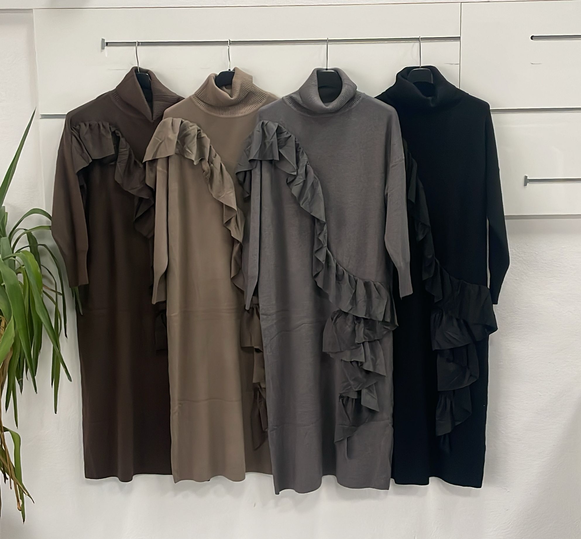 Joie Clair (J-Clair)