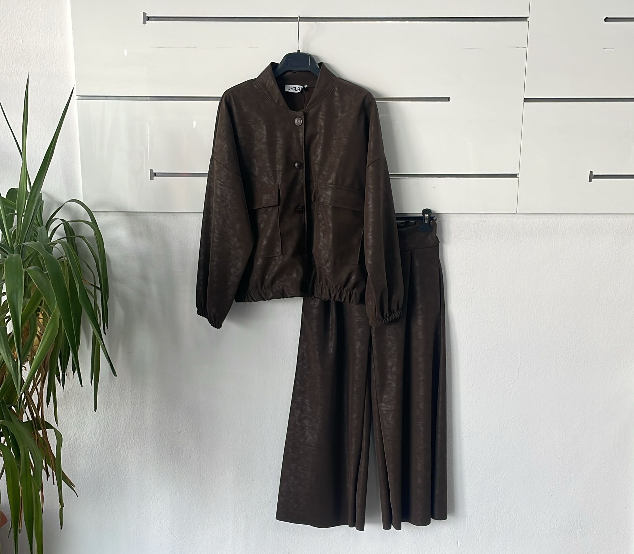 Joie Clair (J-Clair)