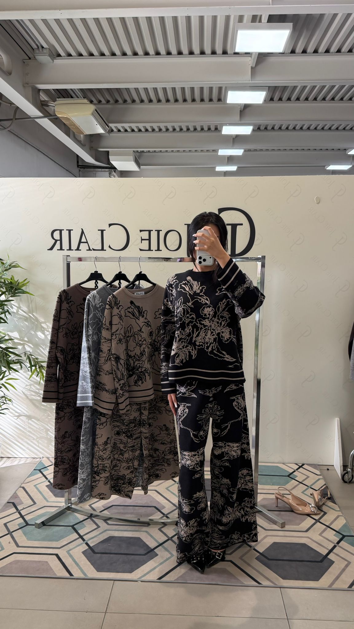 Фото Joie Clair (J-Clair)