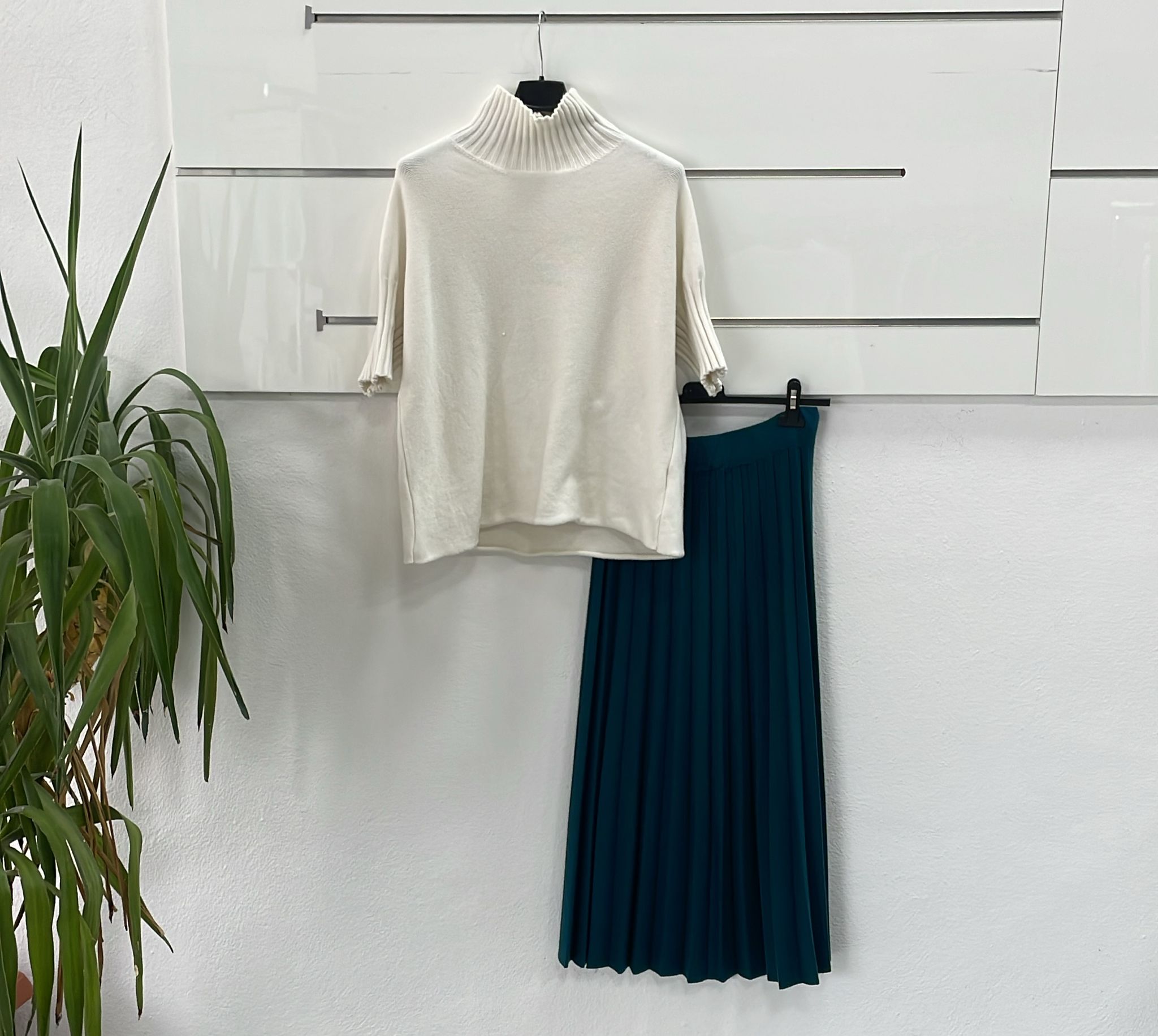 Joie Clair (J-Clair)