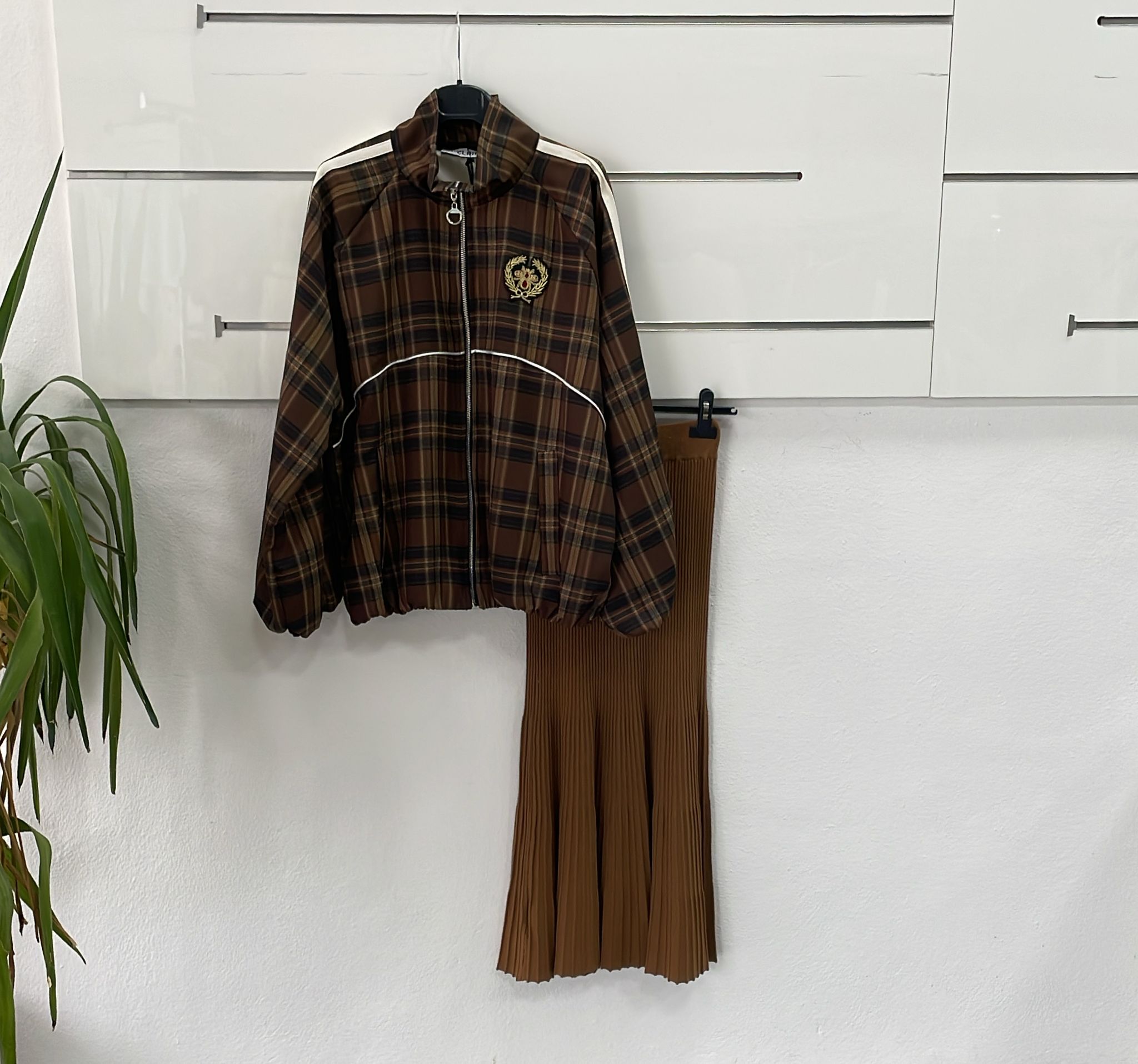 Joie Clair (J-Clair)