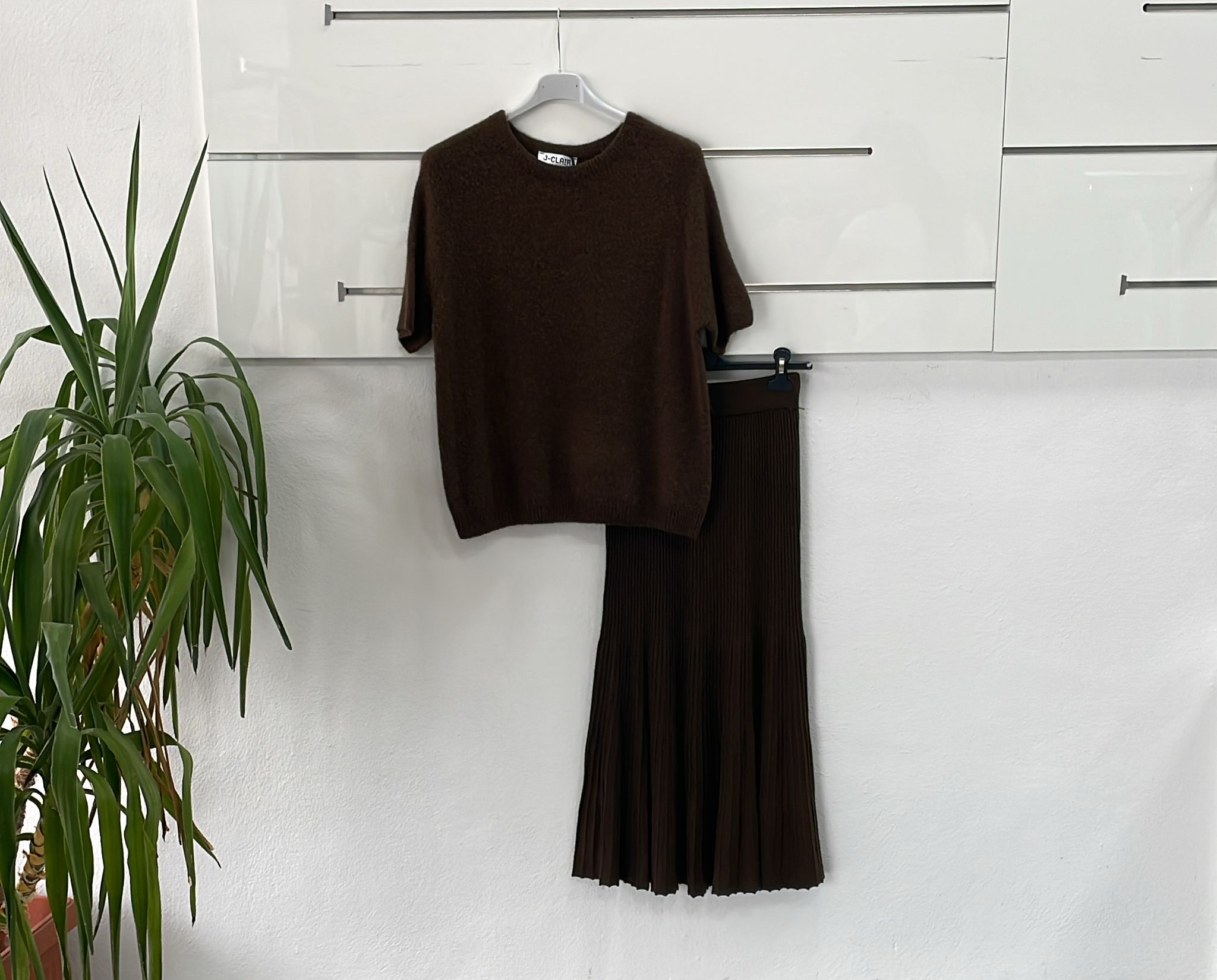 Joie Clair (J-Clair)