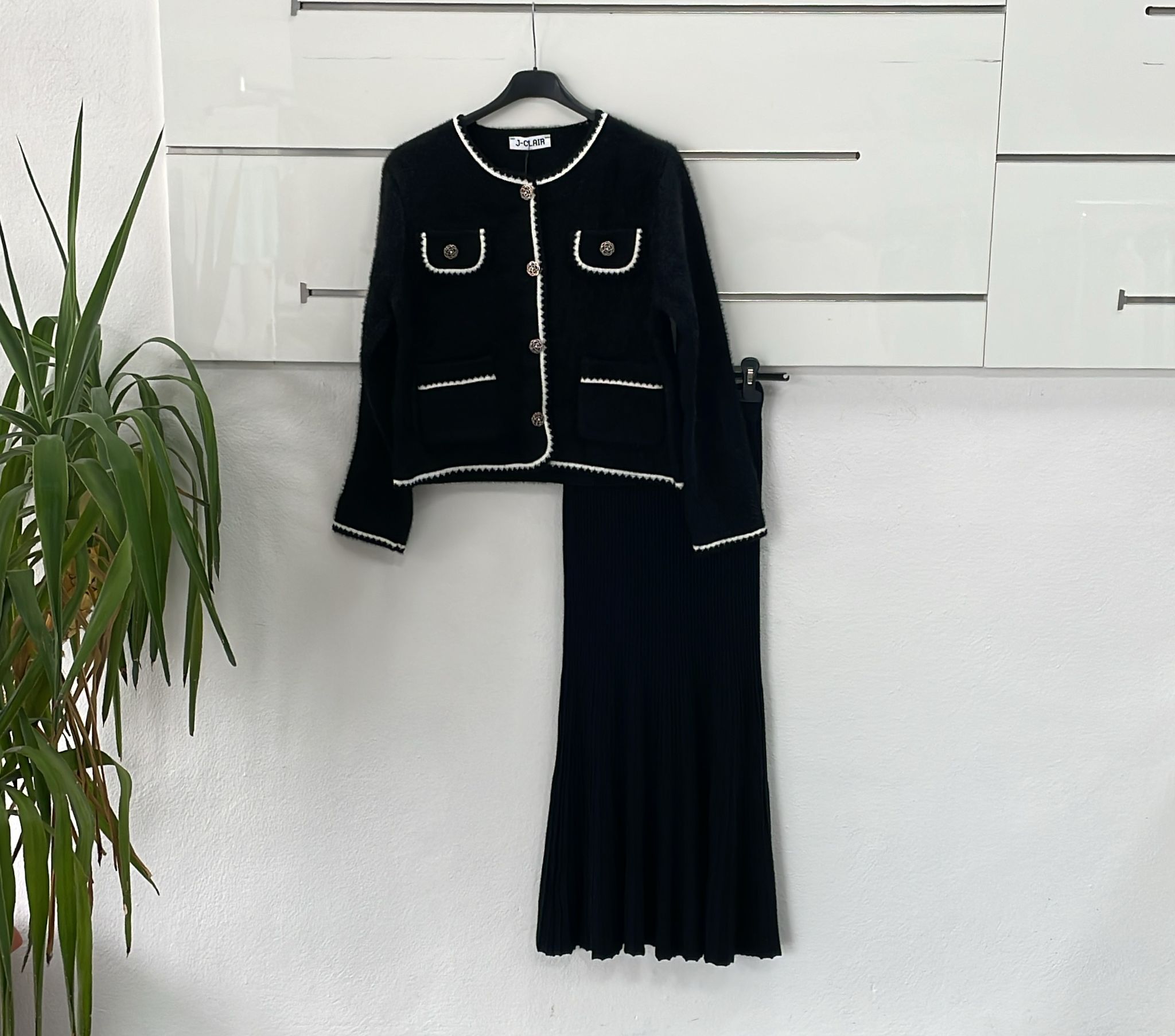 Joie Clair (J-Clair)