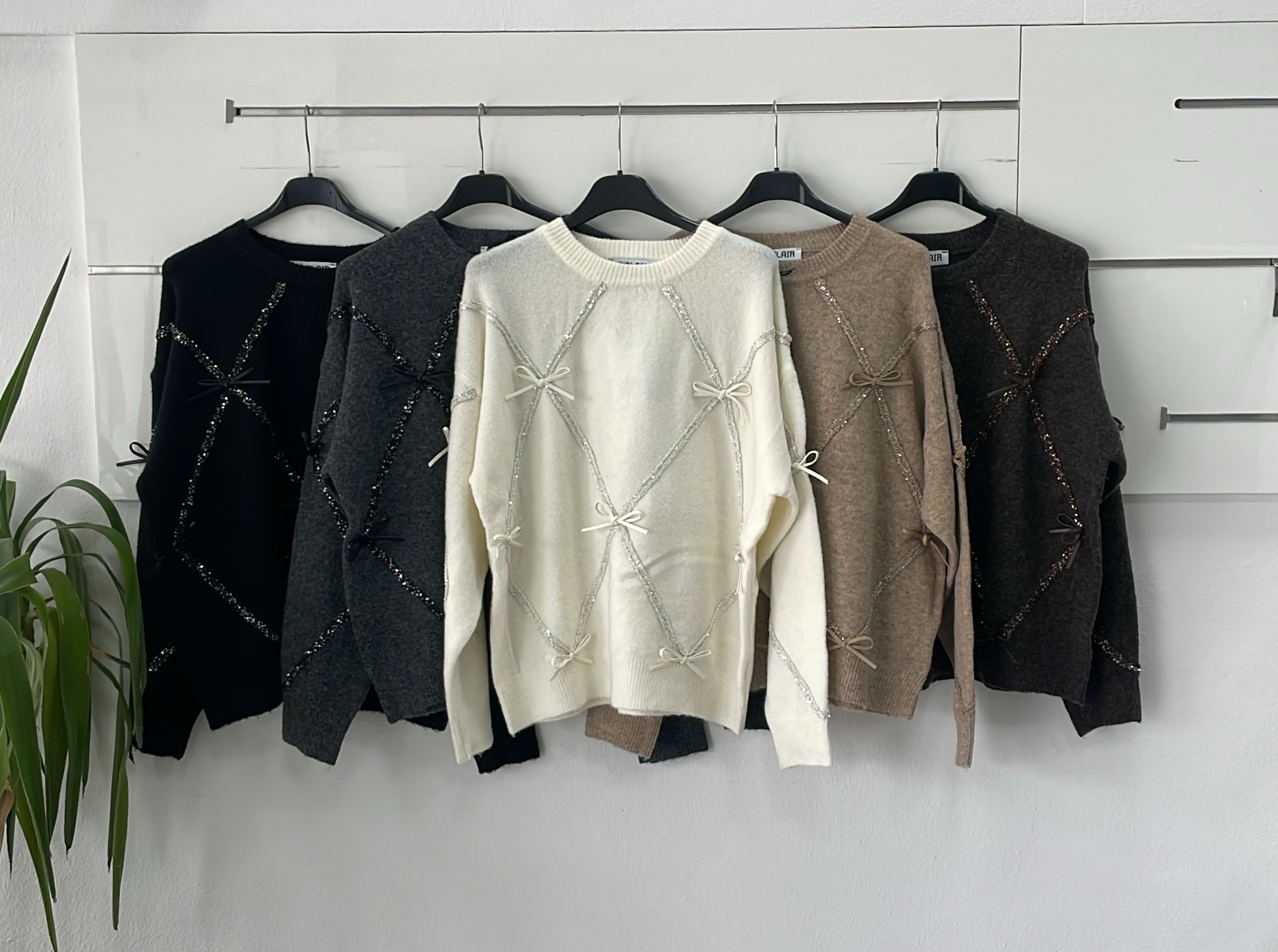 Joie Clair (J-Clair)