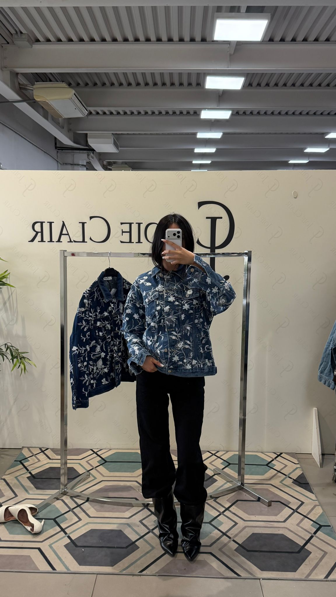 Фото Joie Clair (J-Clair)