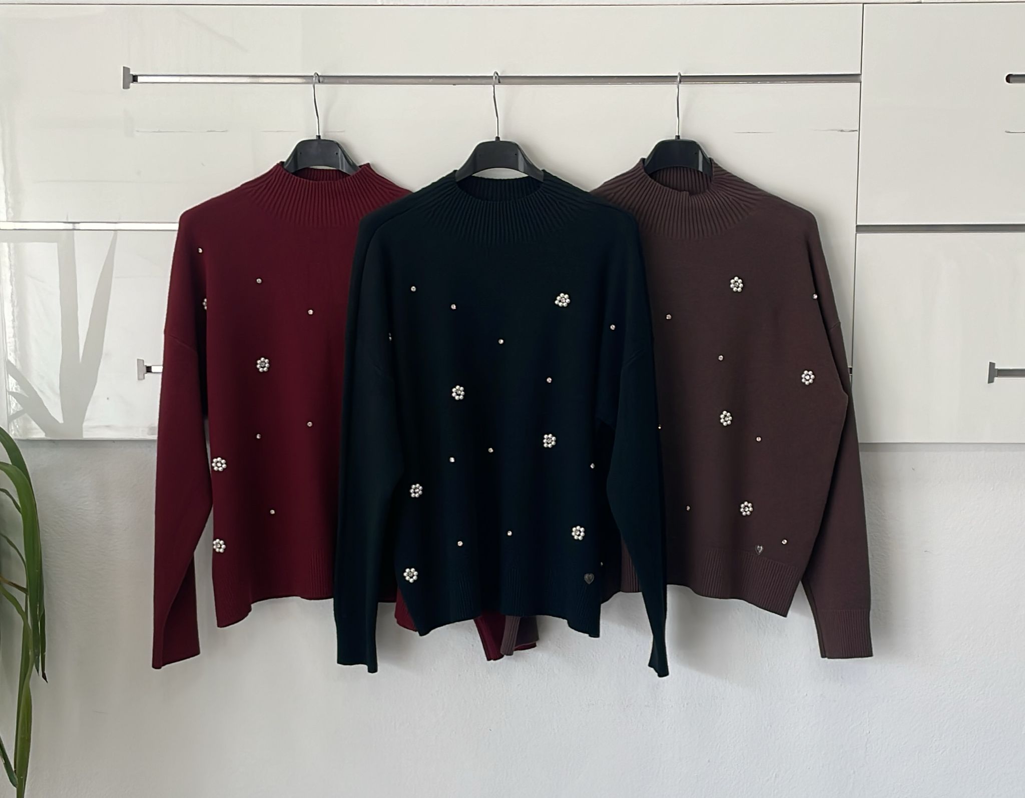 Фото Joie Clair (J-Clair)