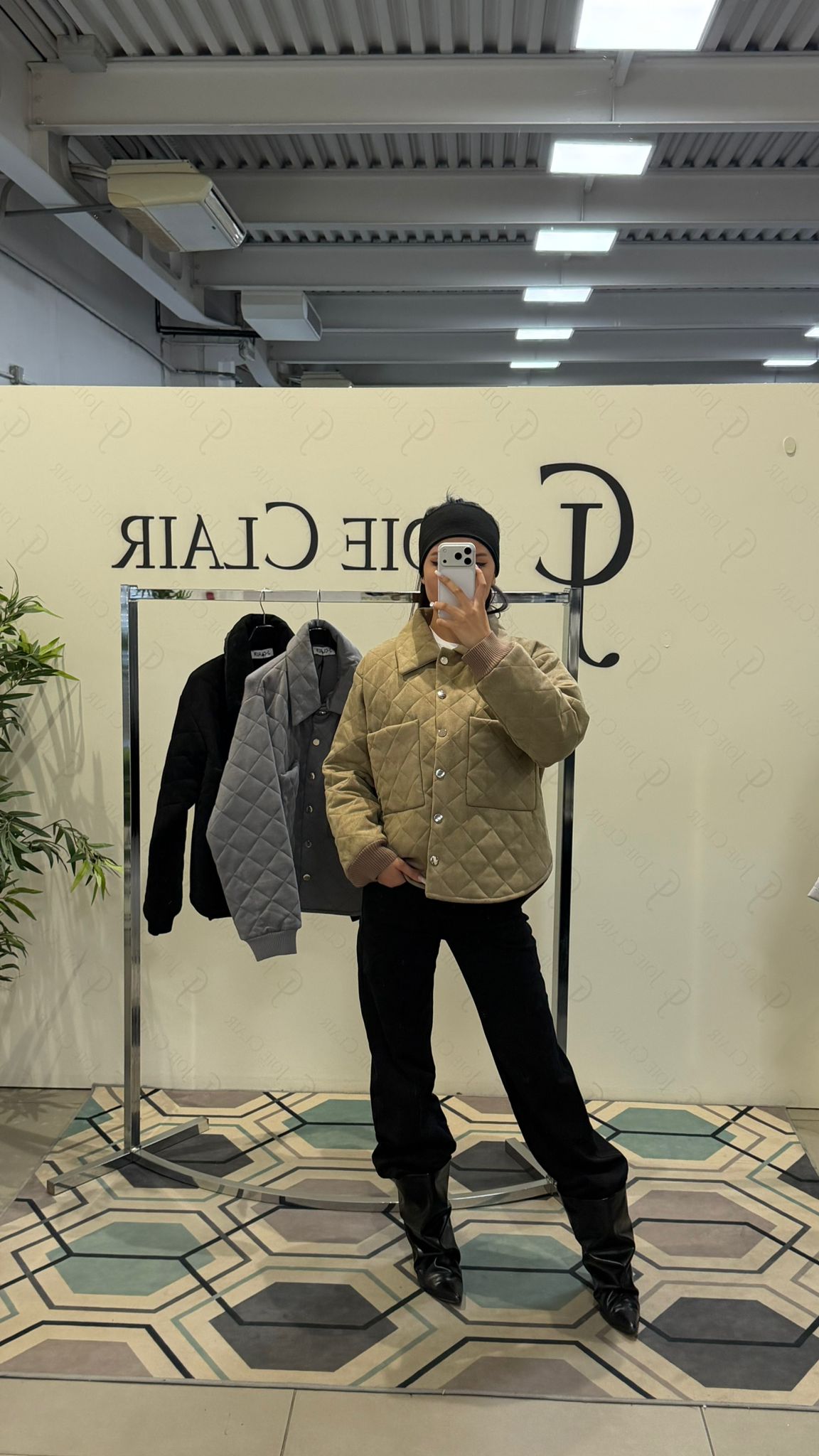 Фото Joie Clair (J-Clair)