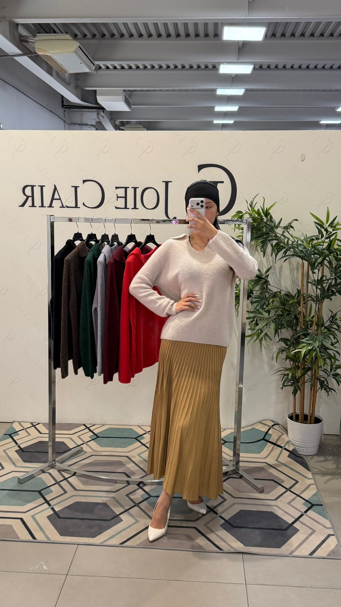 Joie Clair (J-Clair)