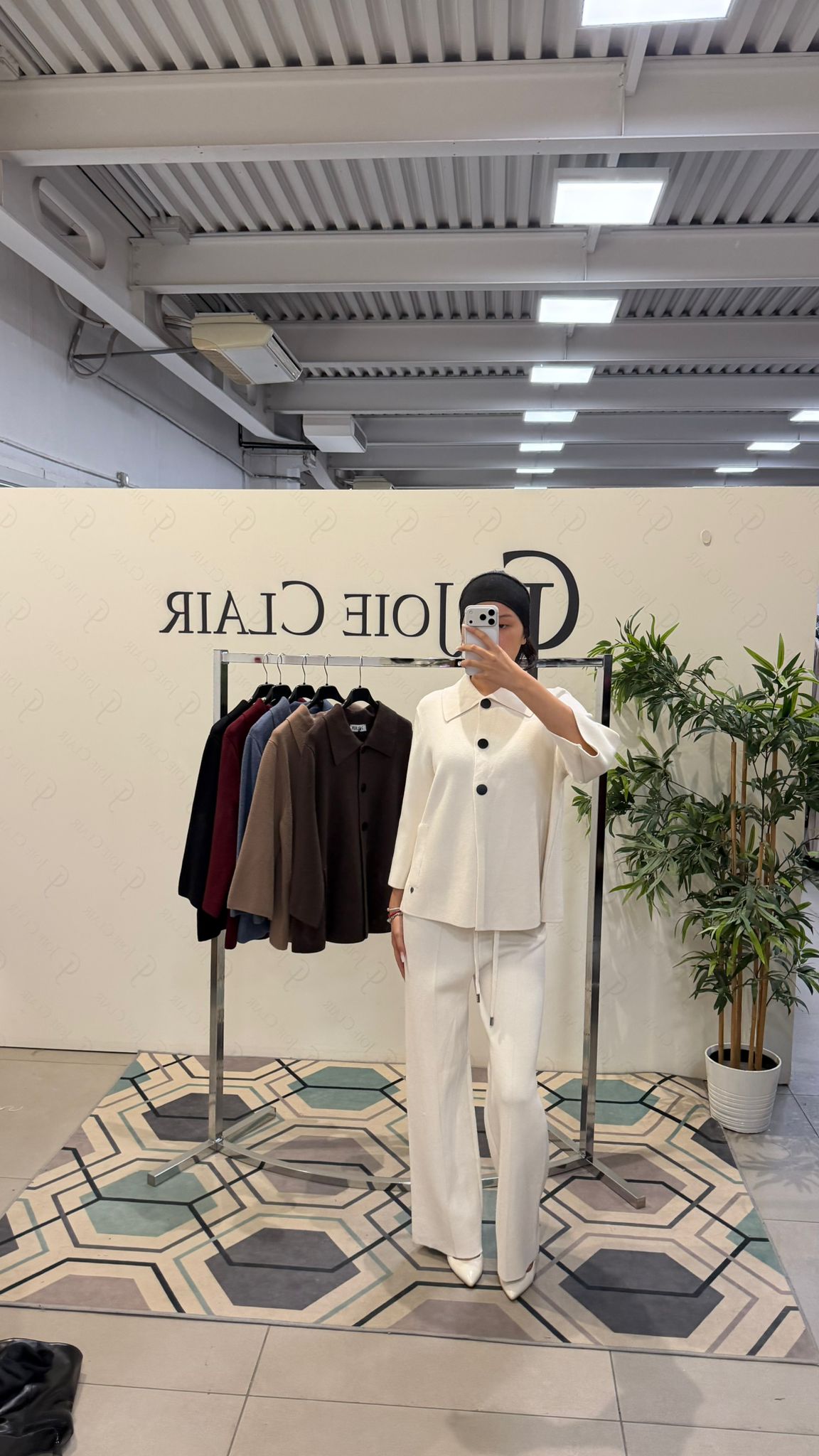 Joie Clair (J-Clair)