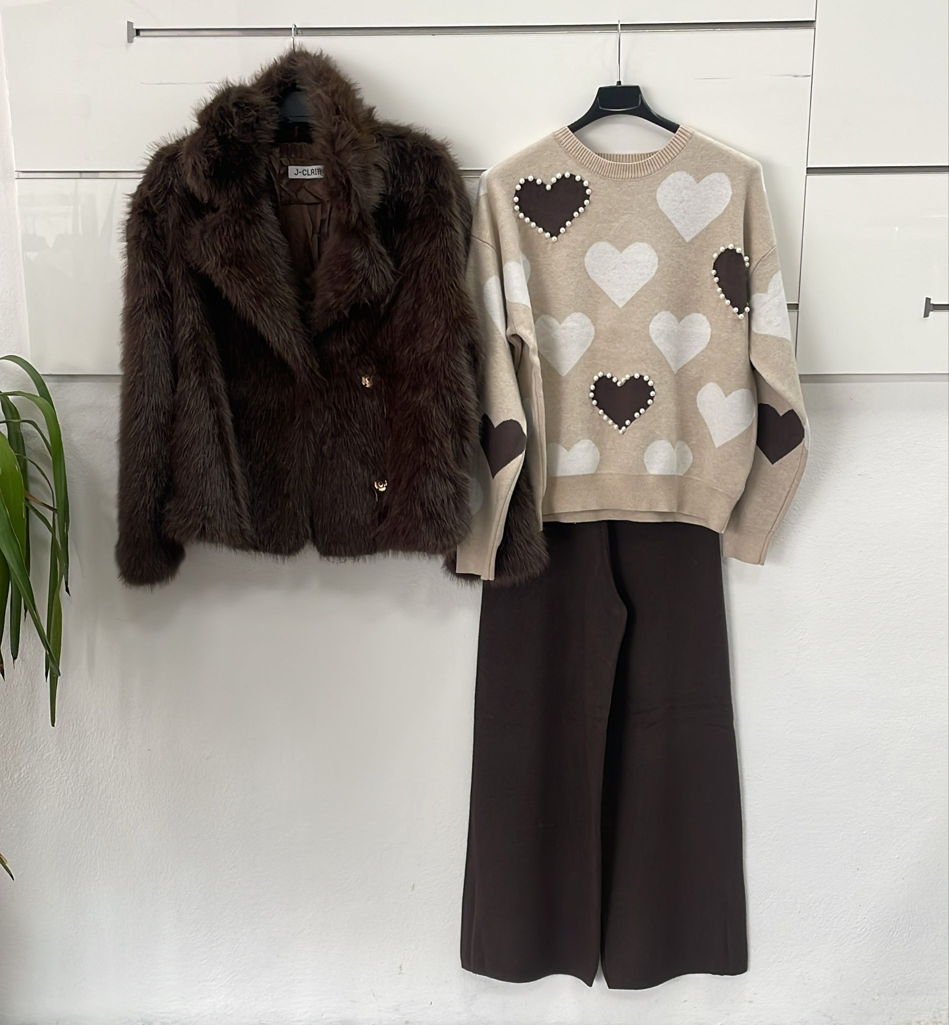 Joie Clair (J-Clair)