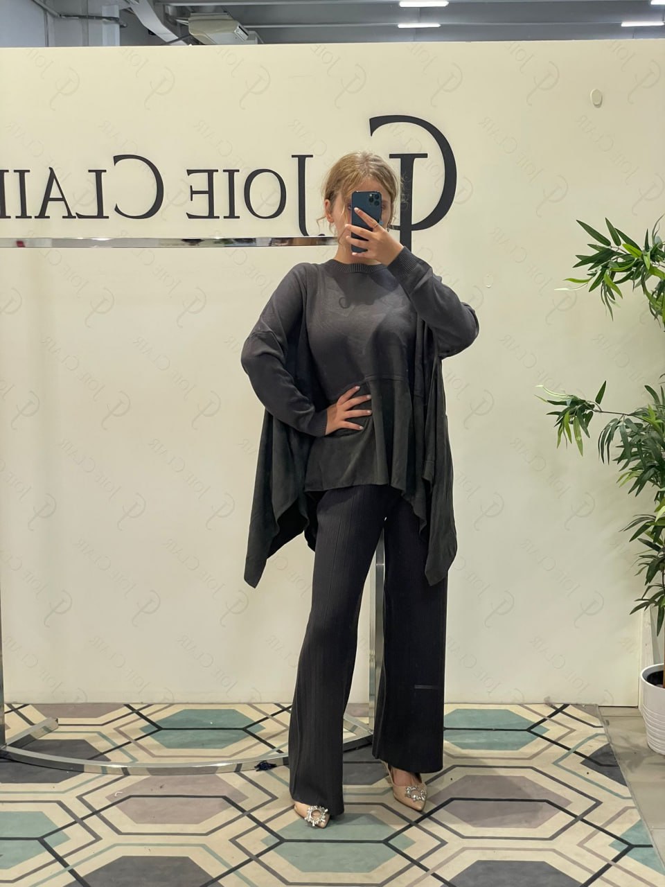 Joie Clair (J-Clair)