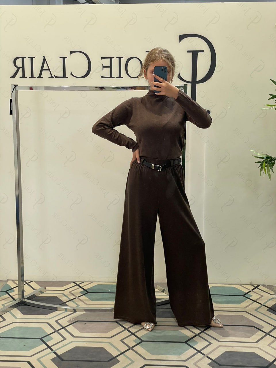 Joie Clair (J-Clair)