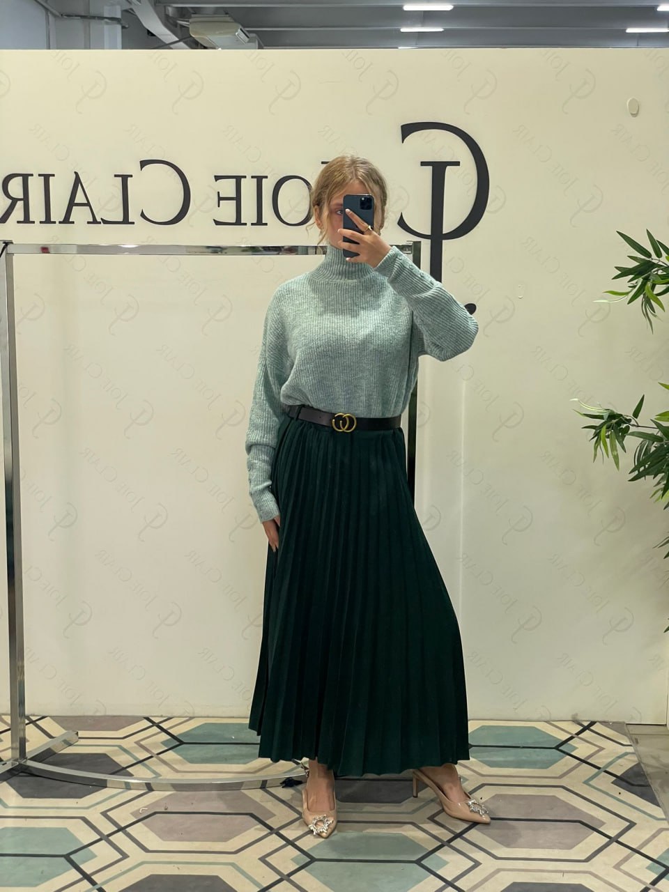 Joie Clair (J-Clair)