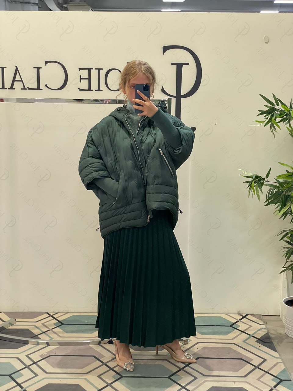 Joie Clair (J-Clair)