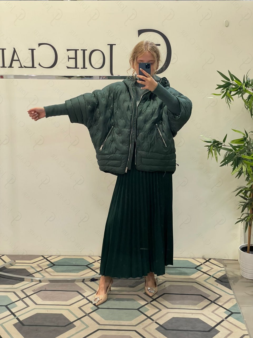 Joie Clair (J-Clair)