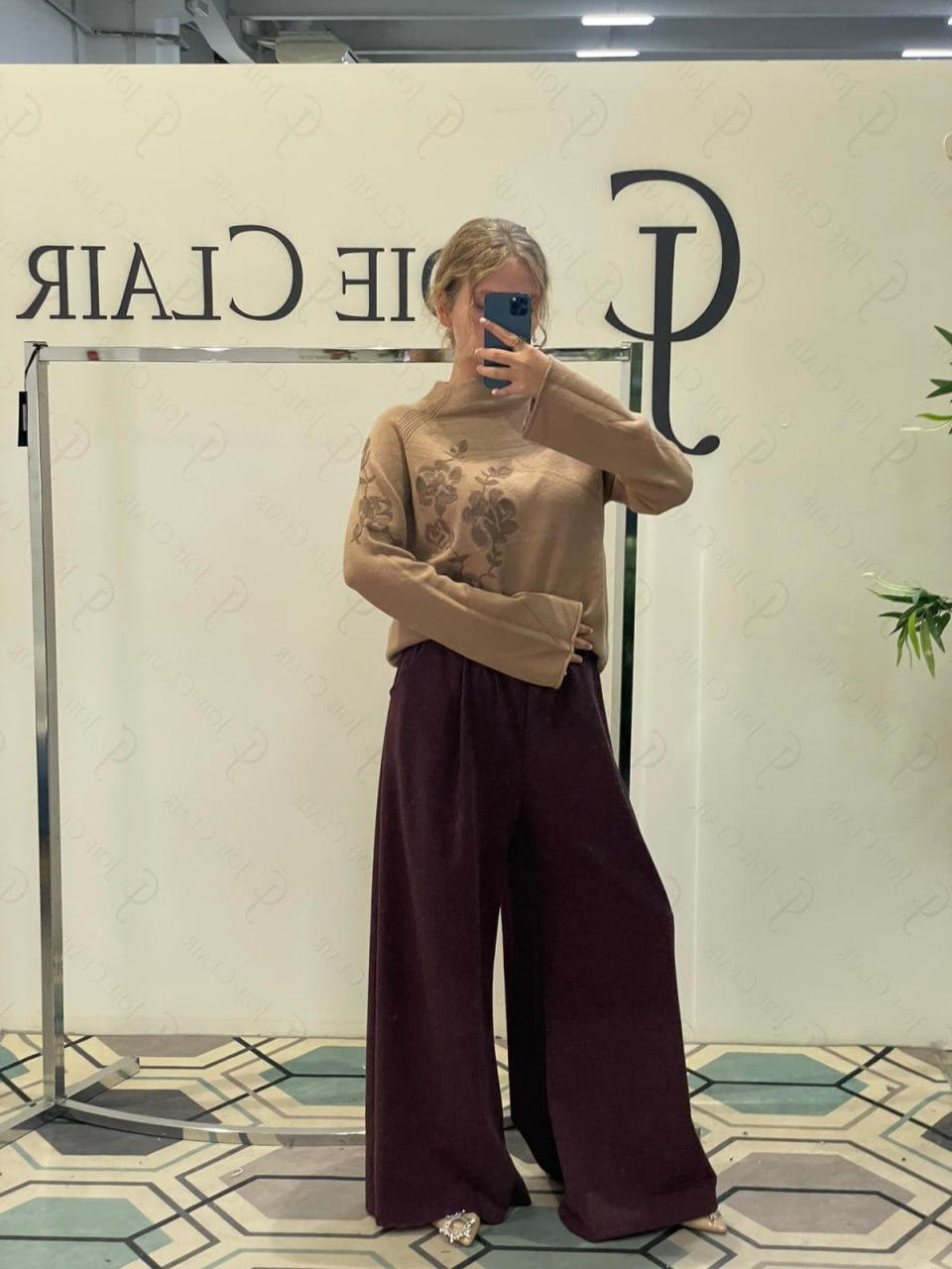 Фото Joie Clair (J-Clair)