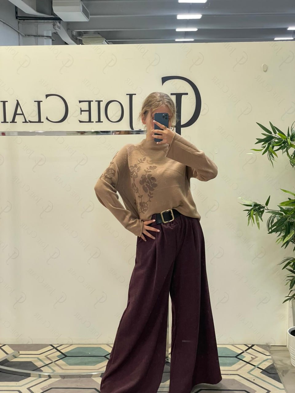 Фото Joie Clair (J-Clair)