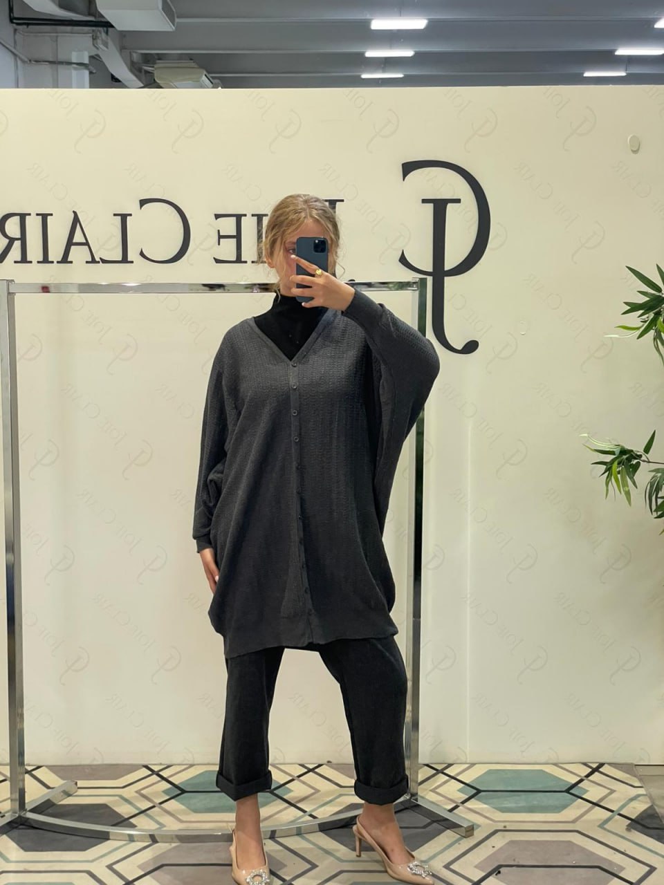 Joie Clair (J-Clair)