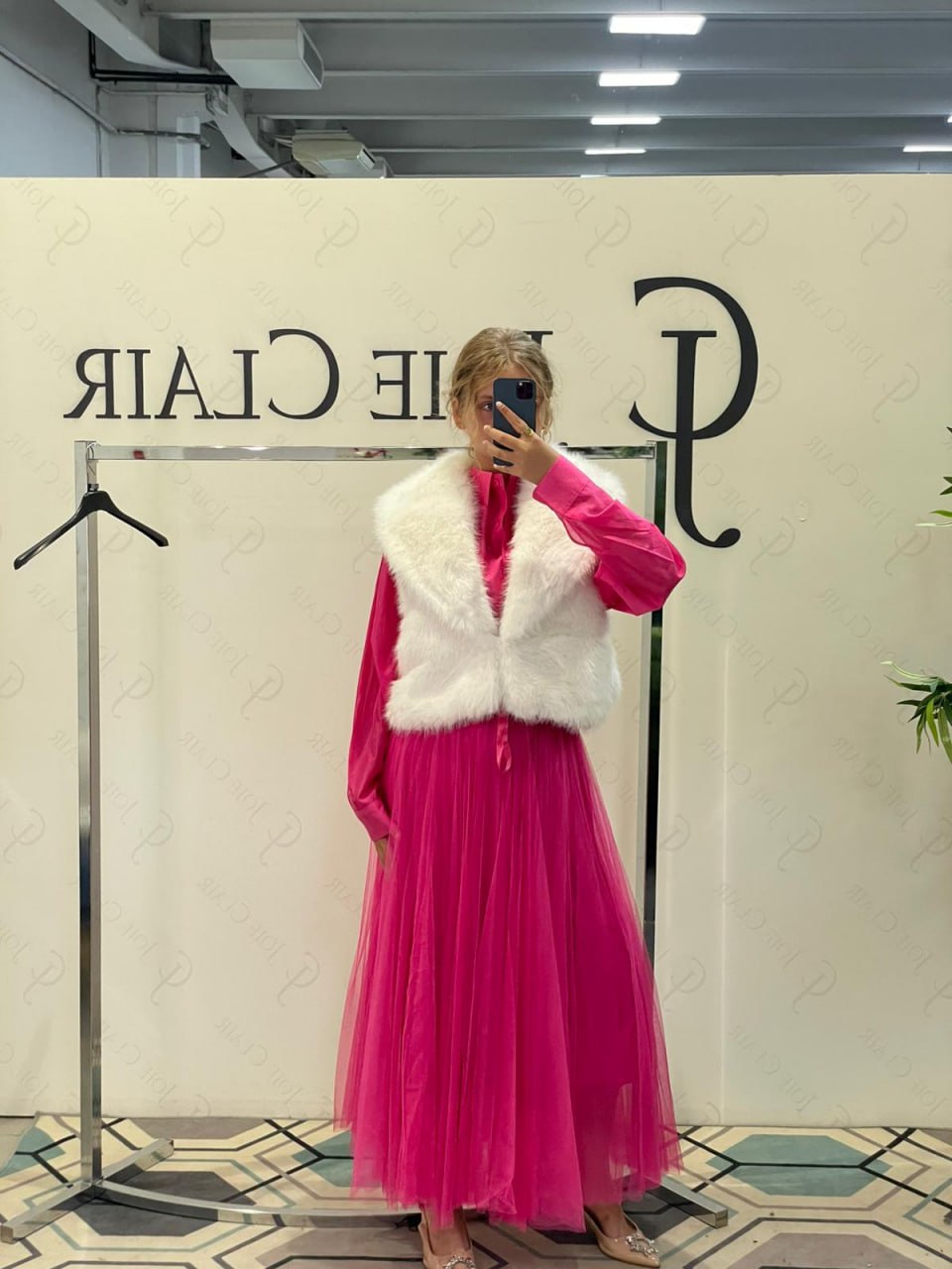 Joie Clair (J-Clair)