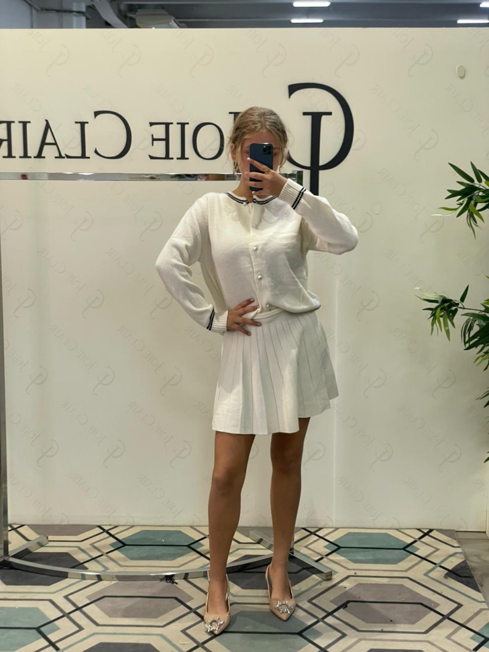 Joie Clair (J-Clair)