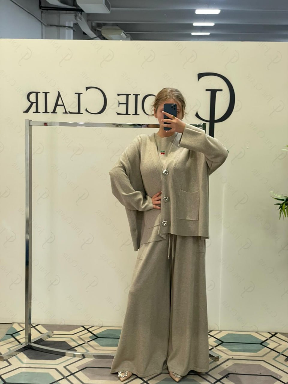 Joie Clair (J-Clair)