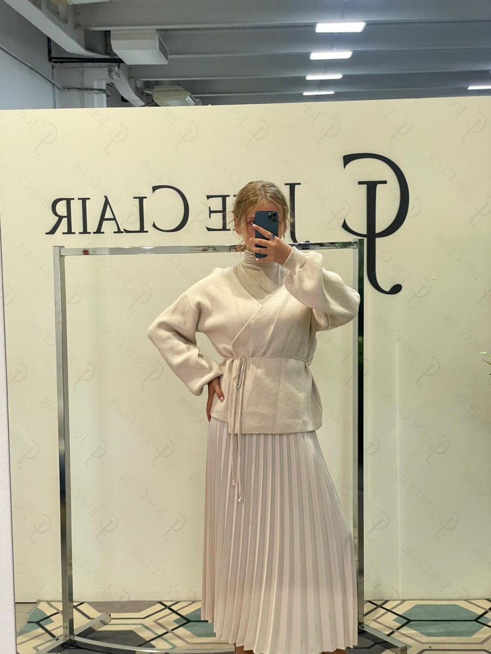 Joie Clair (J-Clair)