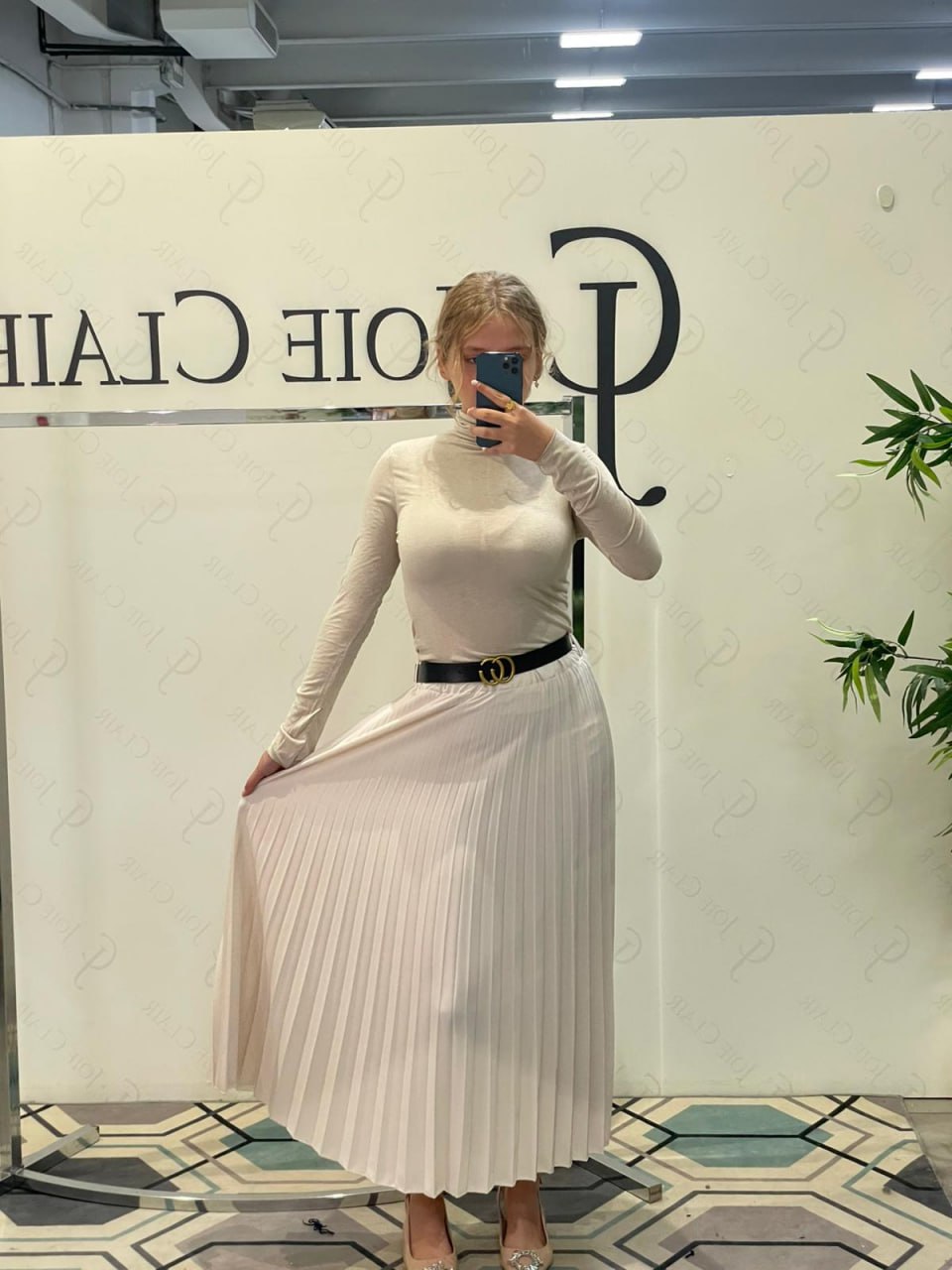 Joie Clair (J-Clair)