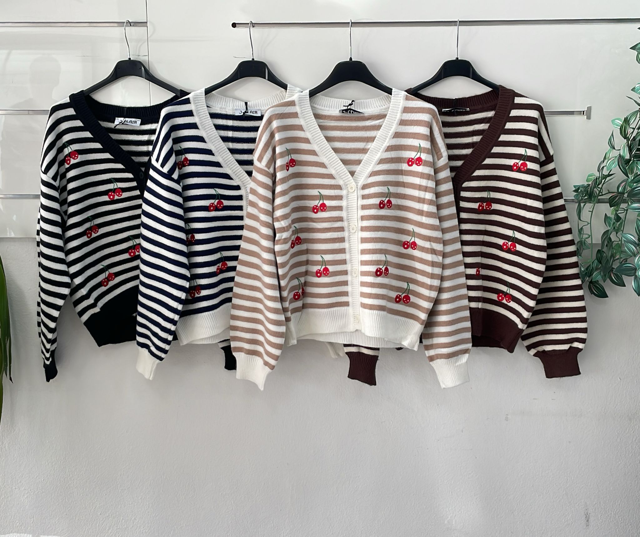 Фото Joie Clair (J-Clair)