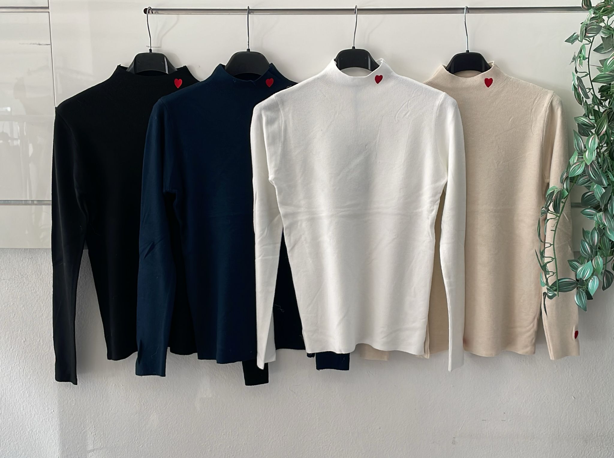 Фото Joie Clair (J-Clair)