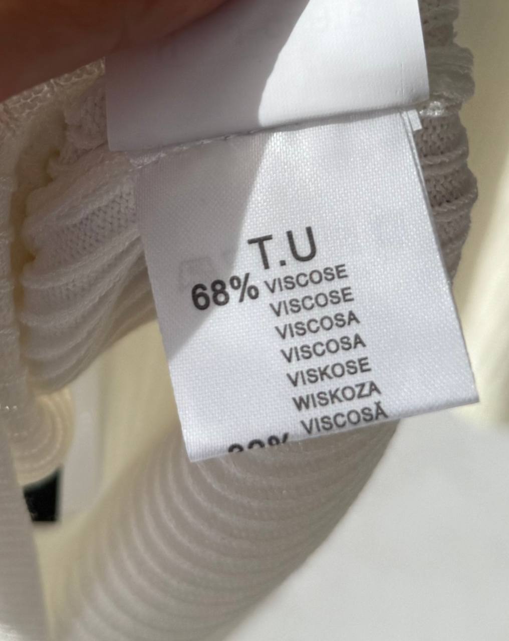 Joie Clair (J-Clair)