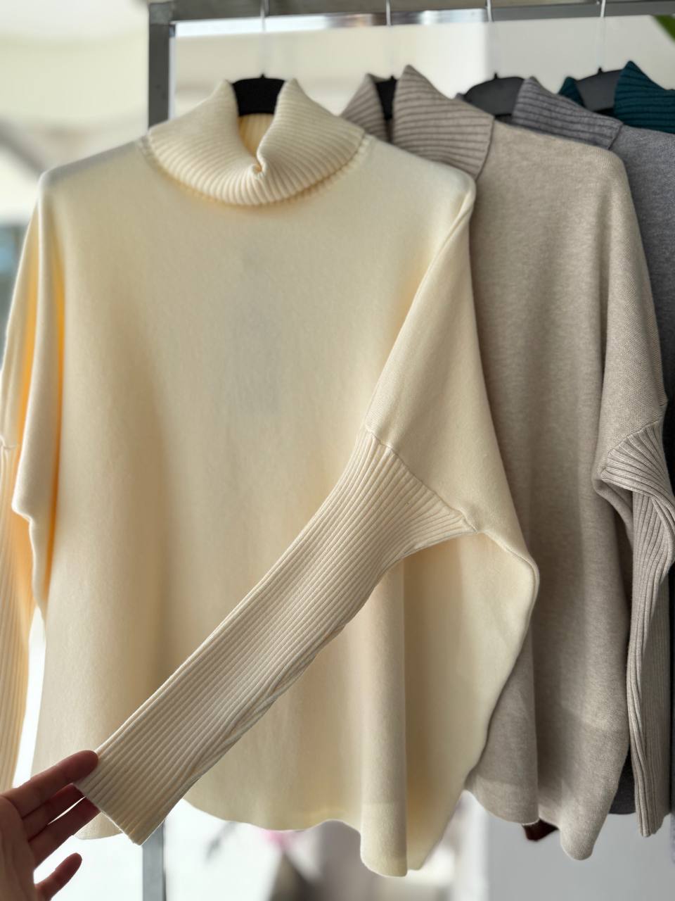 Joie Clair (J-Clair)