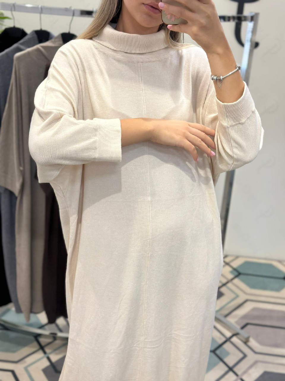 Joie Clair (J-Clair)