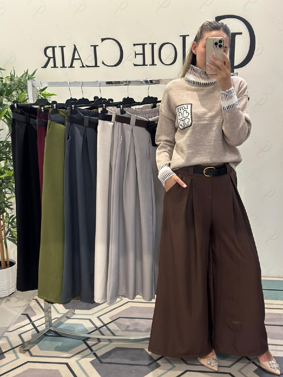 Фото Joie Clair (J-Clair)