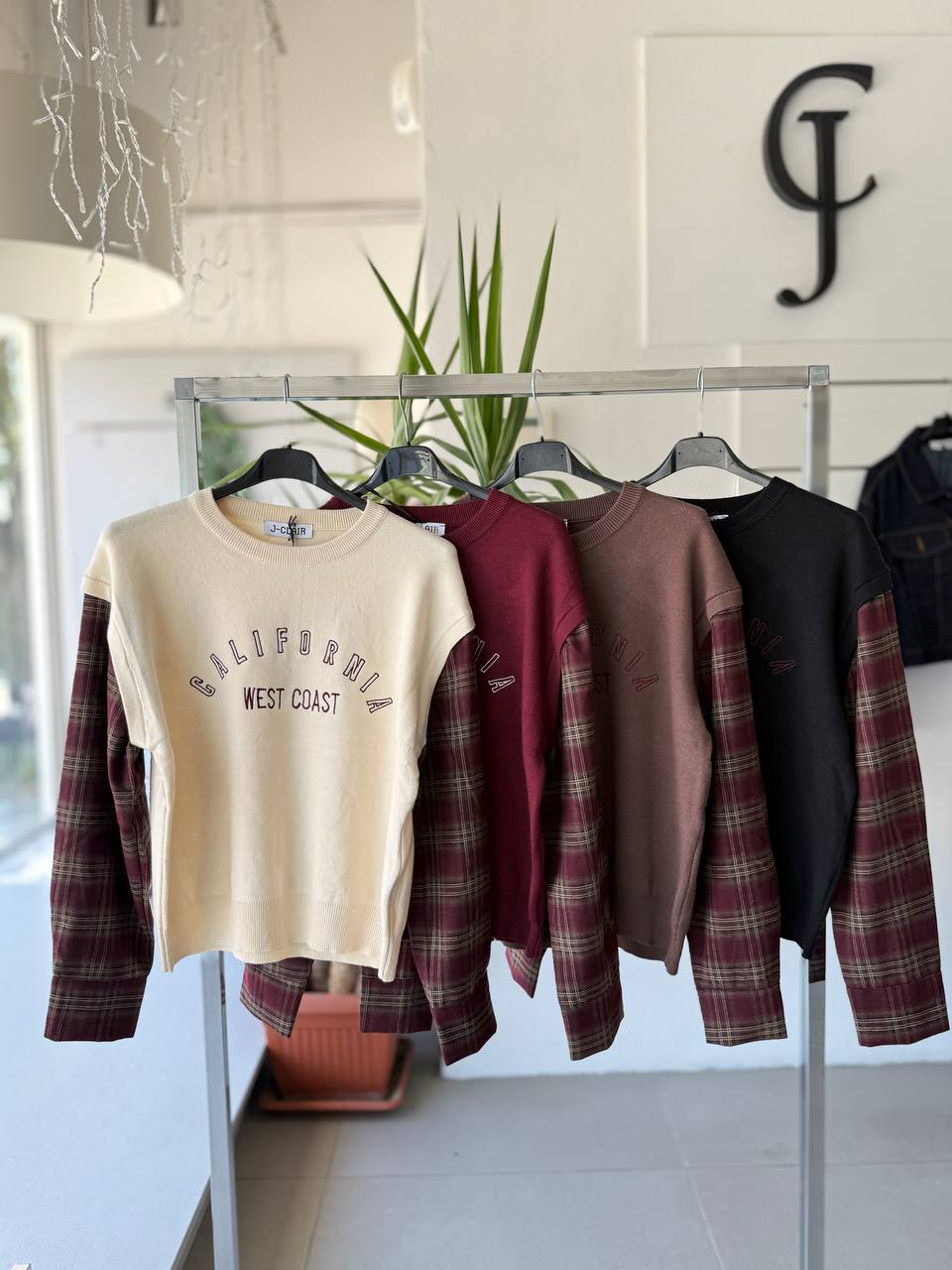 Фото Joie Clair (J-Clair)