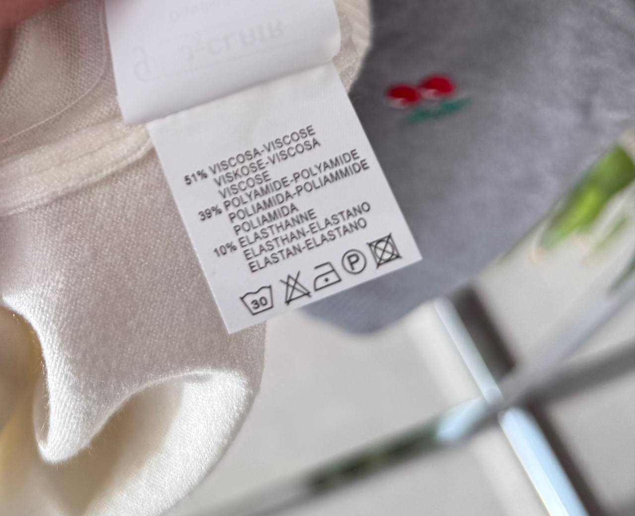 Joie Clair (J-Clair)