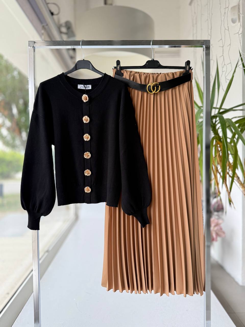 Joie Clair (J-Clair)