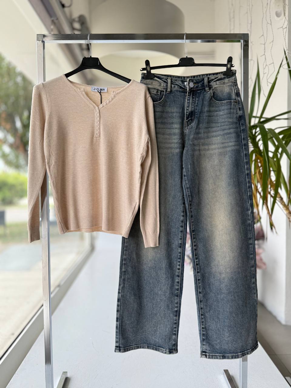 Joie Clair (J-Clair)