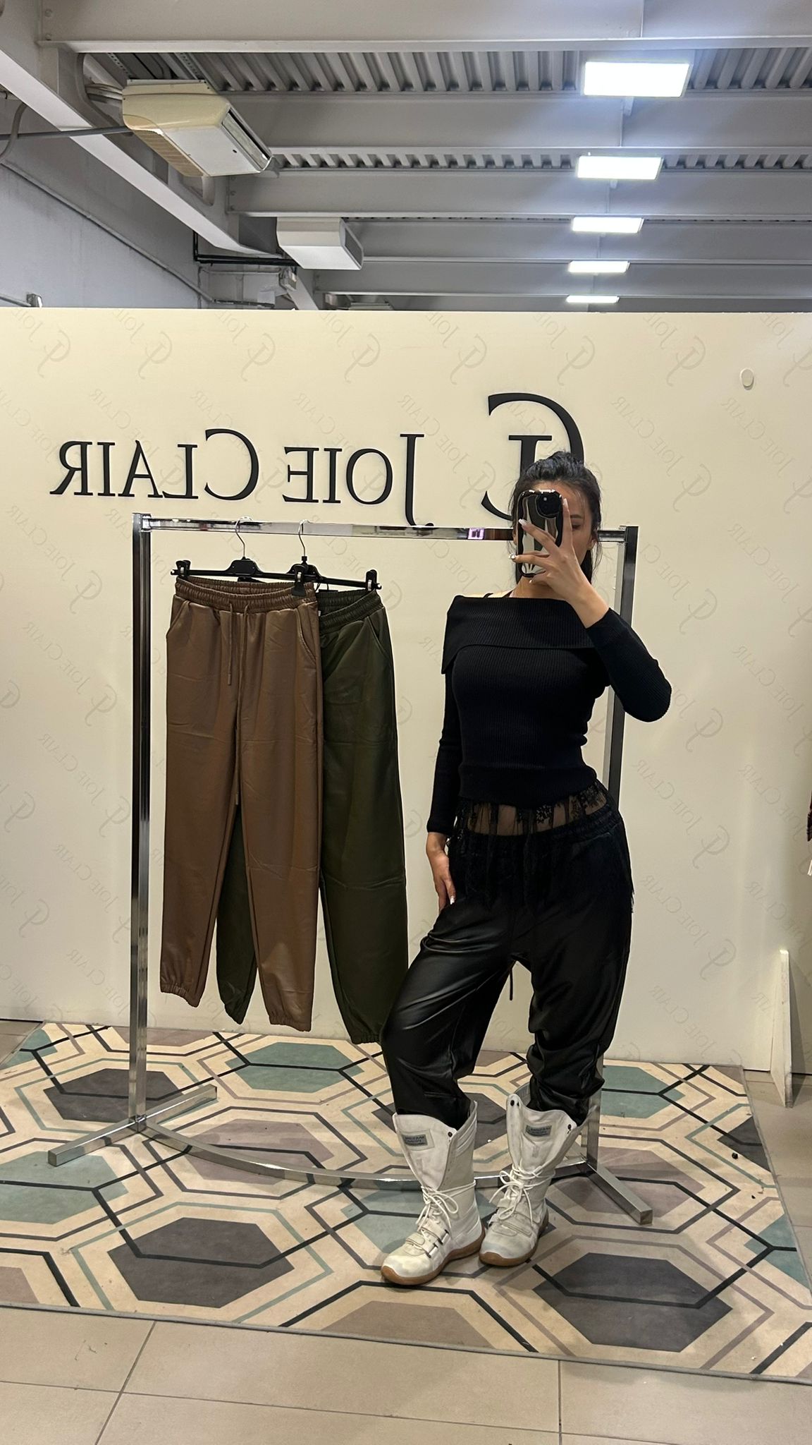 Фото Joie Clair (J-Clair)