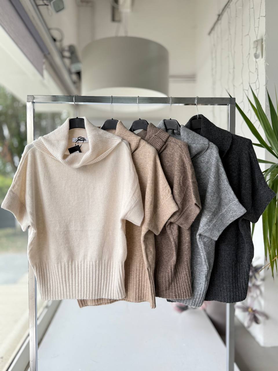 Фото Joie Clair (J-Clair)