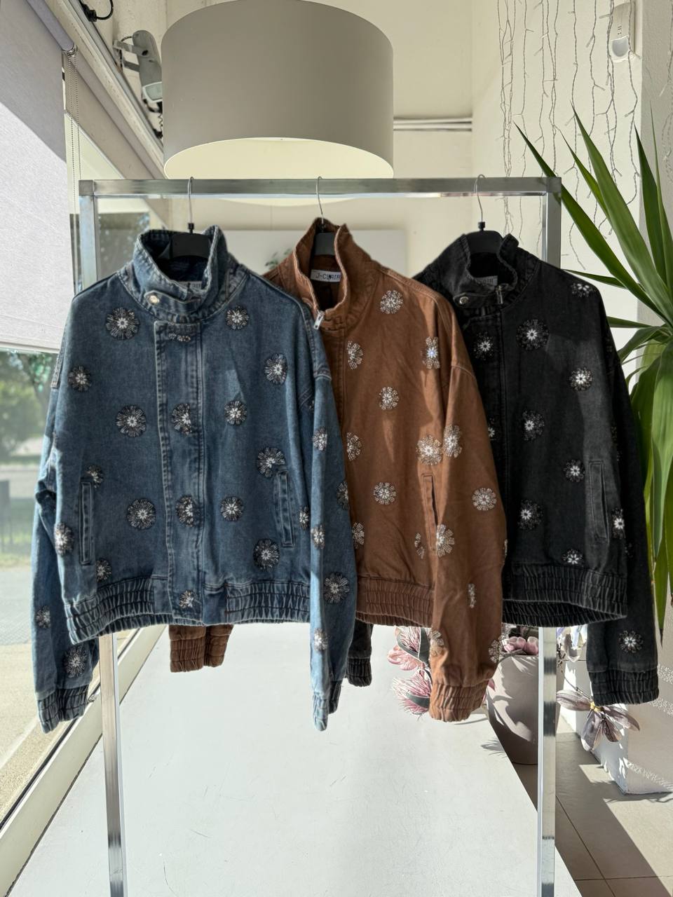 Фото Joie Clair (J-Clair)