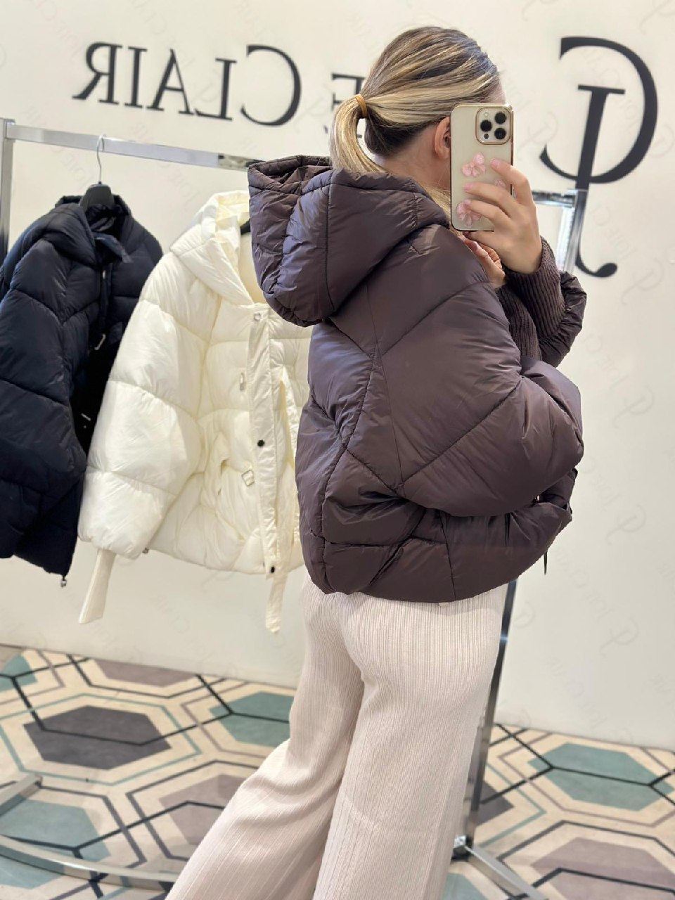 Фото Joie Clair (J-Clair)