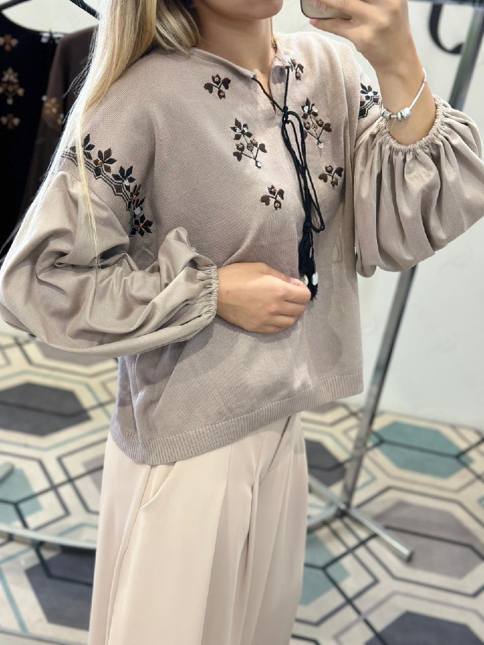 Joie Clair (J-Clair)