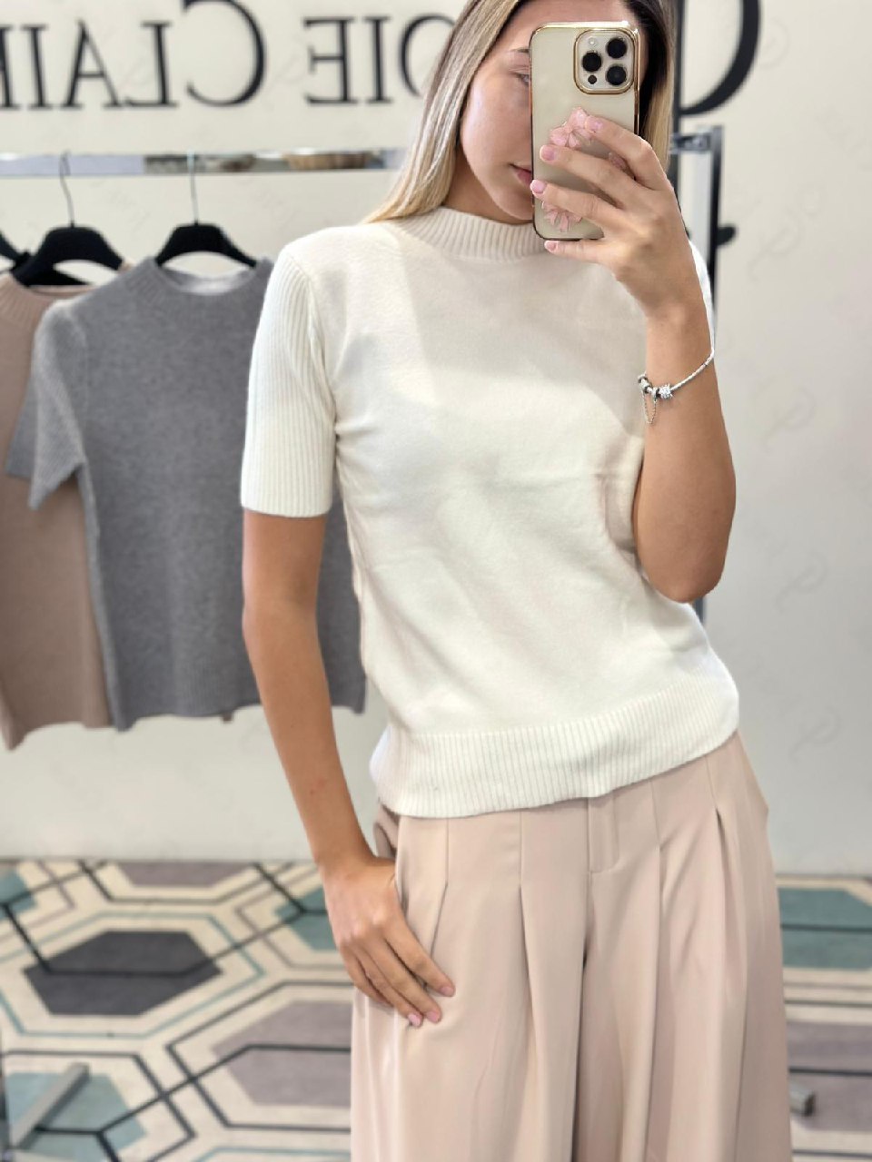 Фото Joie Clair (J-Clair)