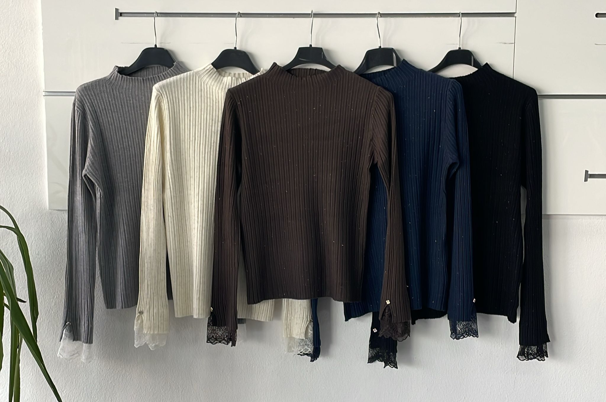 Joie Clair (J-Clair)