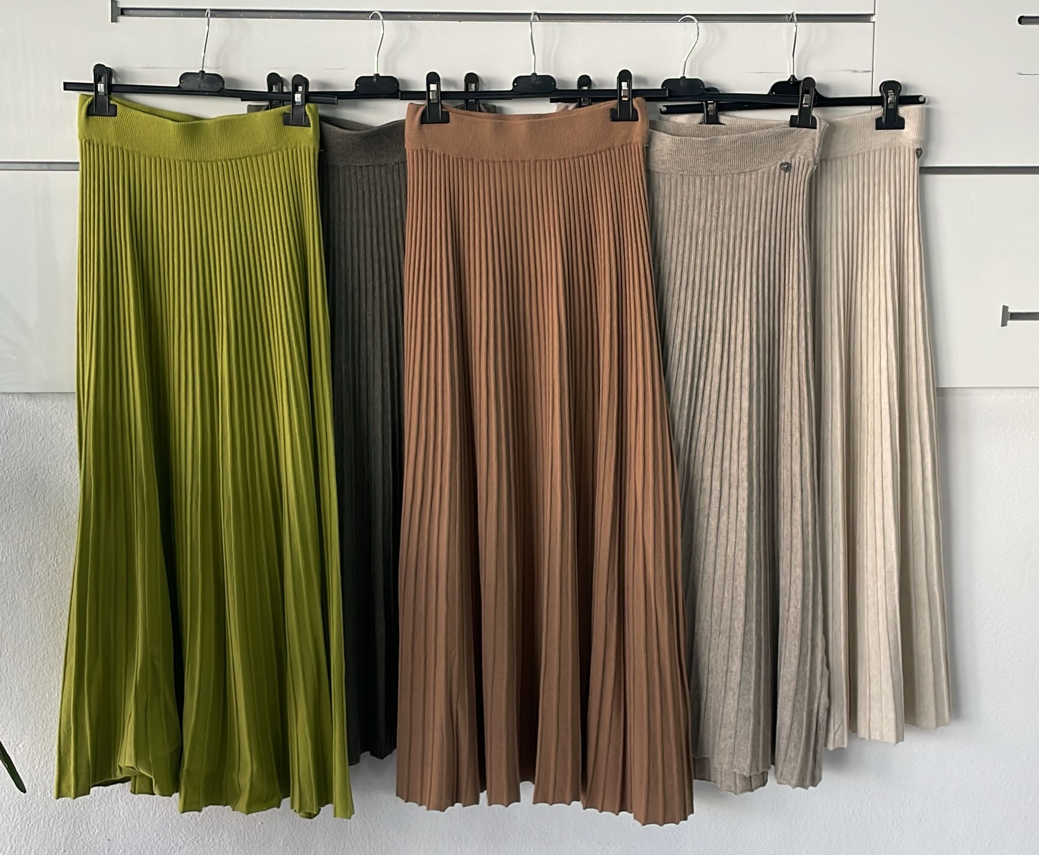 Joie Clair (J-Clair)