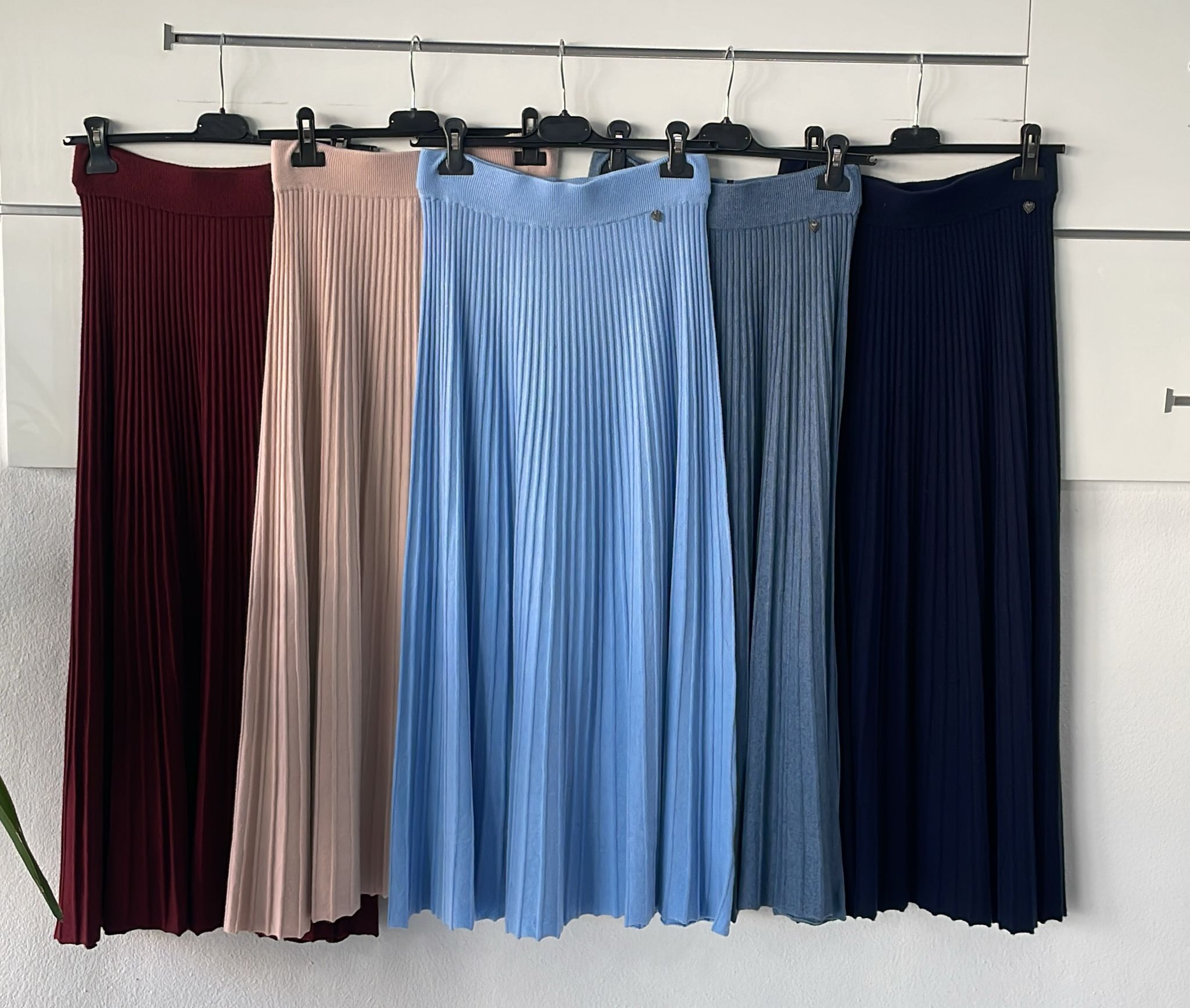 Joie Clair (J-Clair)