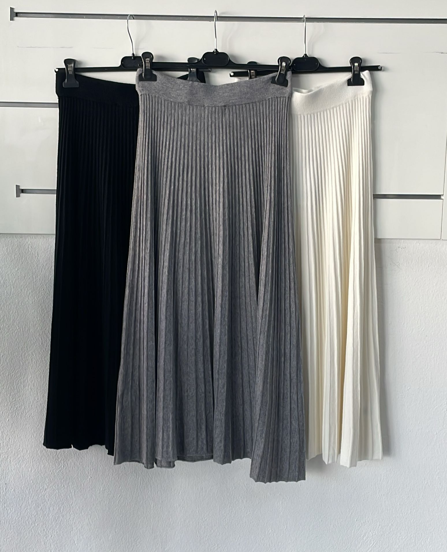 Joie Clair (J-Clair)