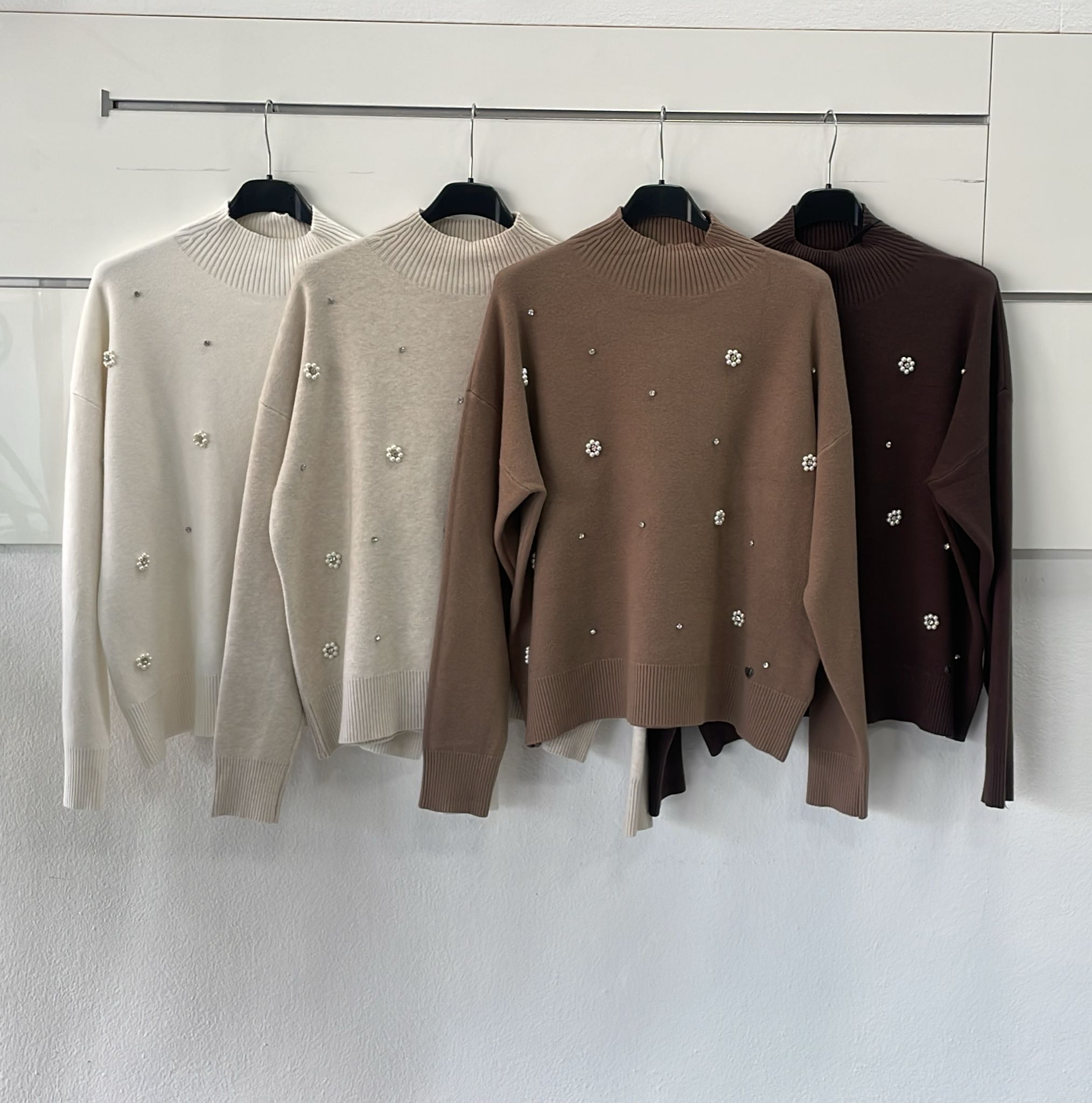 Joie Clair (J-Clair)