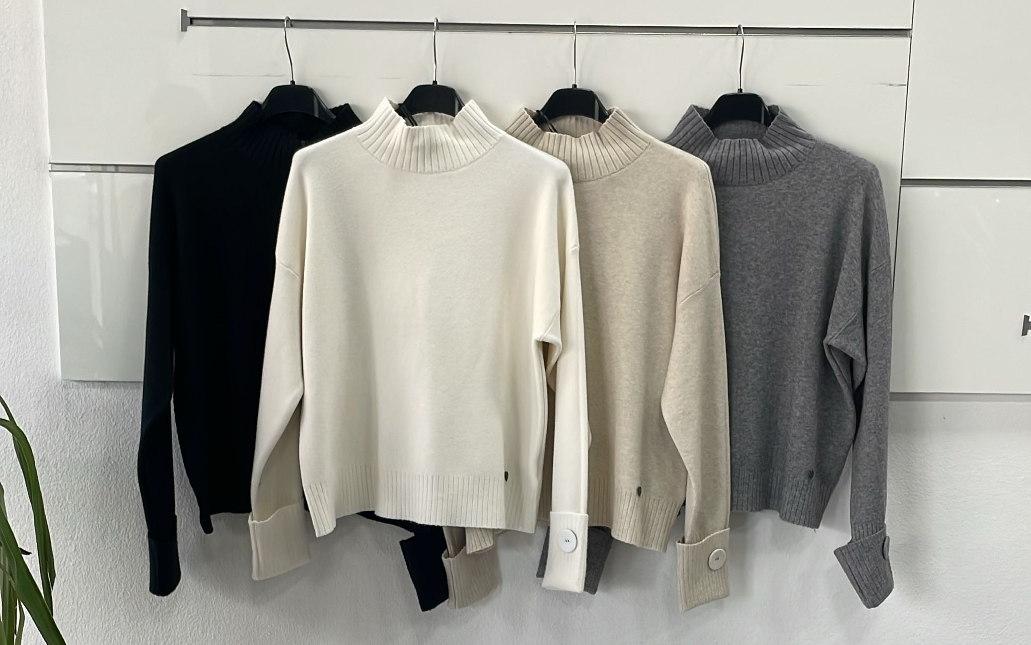 Joie Clair (J-Clair)