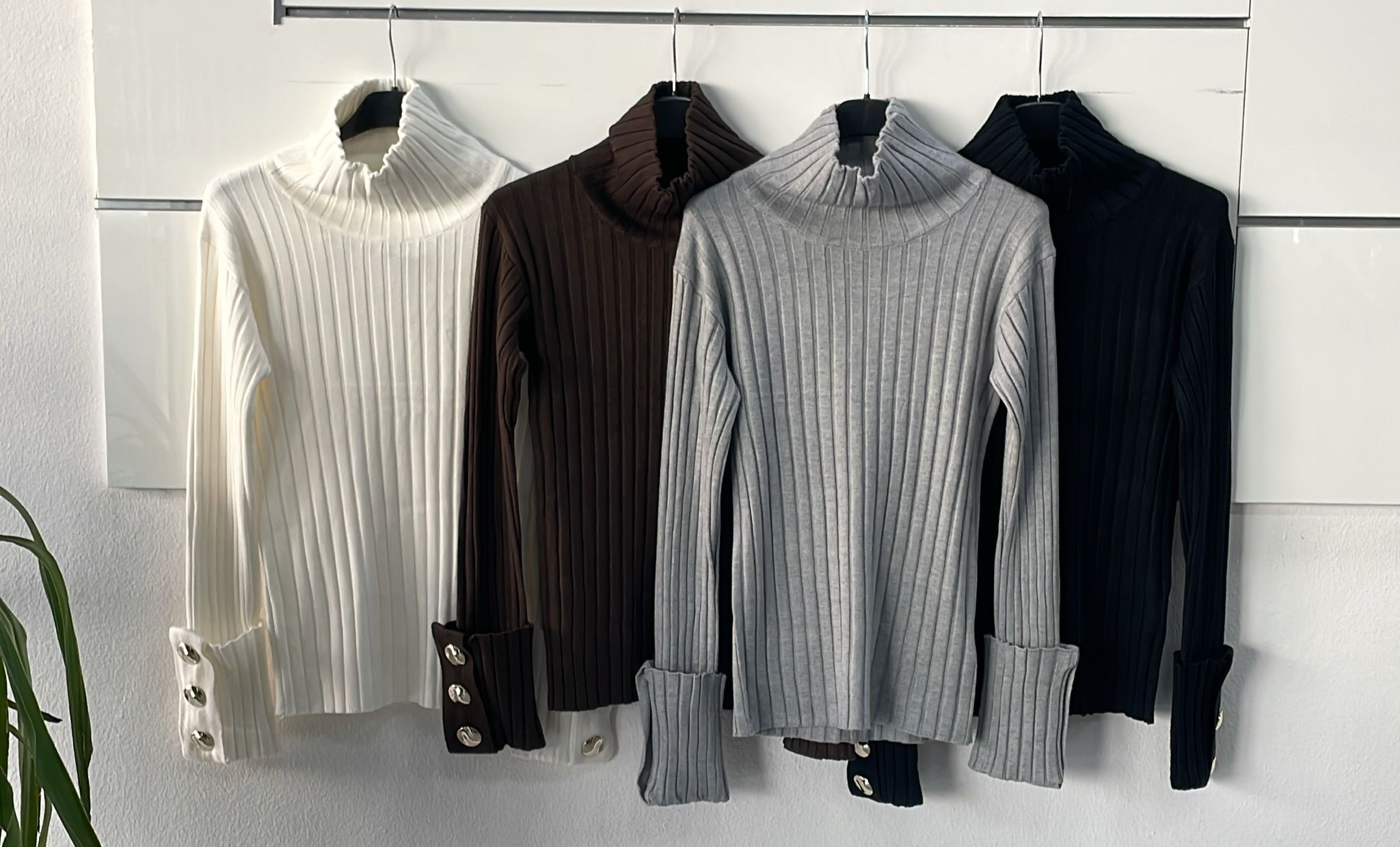 Joie Clair (J-Clair)